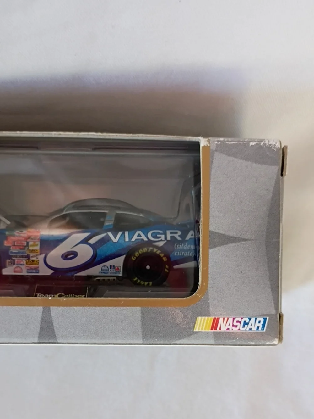 New Nascar TEAM CALIBER Mark Martin 1/64 Scale 2001 Blue Ford Taurus Collectible